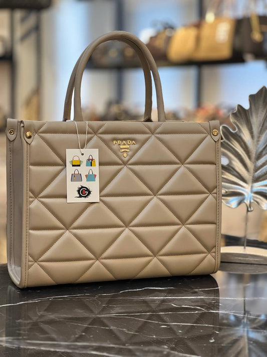 Prada torbica