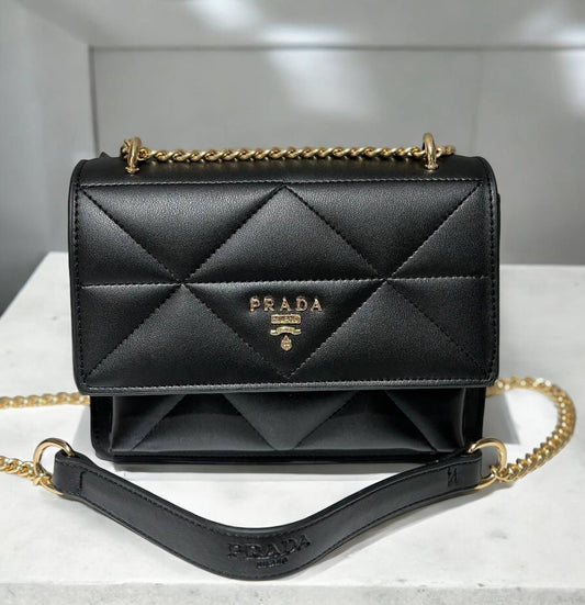 Prada torbica