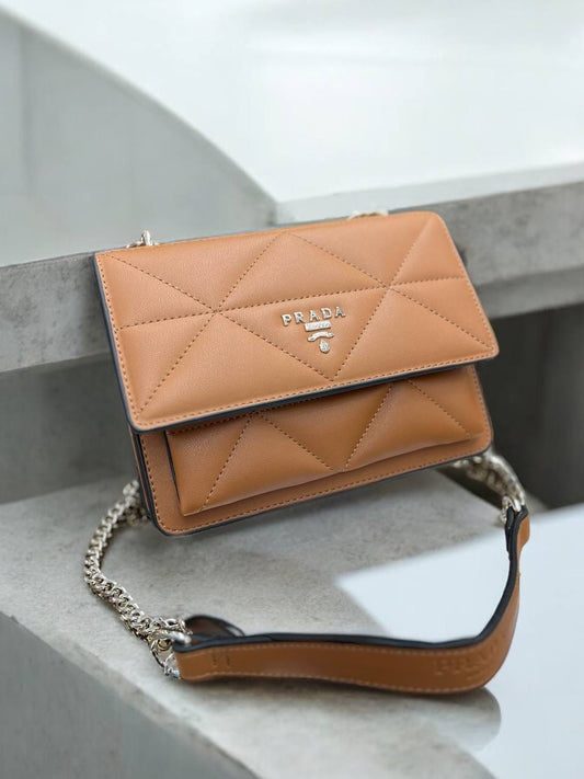 Prada torbica